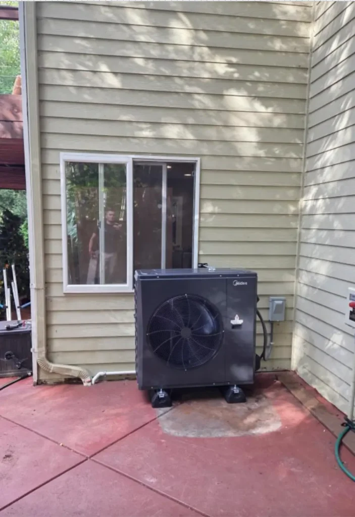 New Midea EVOX G2 inverter heat pump installed at the Redmond home